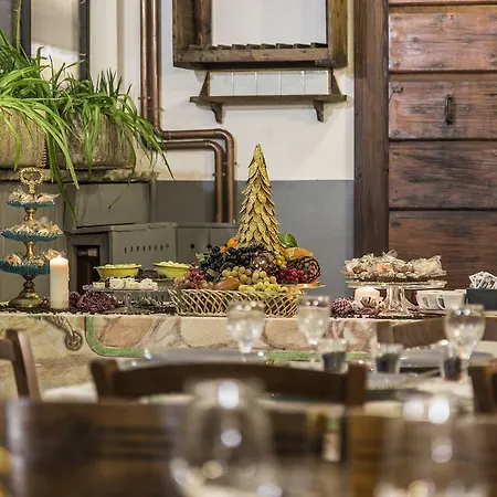 Guest house La Canonica Dei Fiori - Anna Fendi Country House *